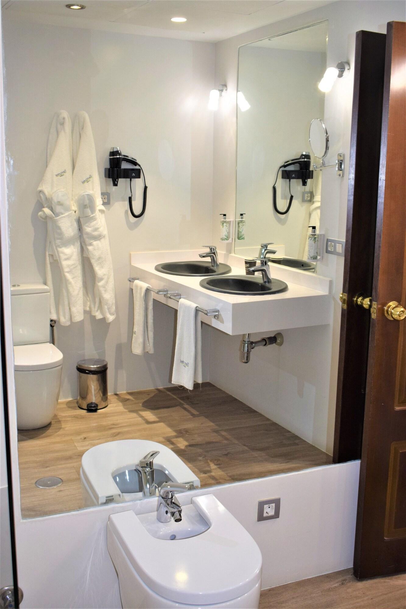 Sercotel Torres Hotel 3*